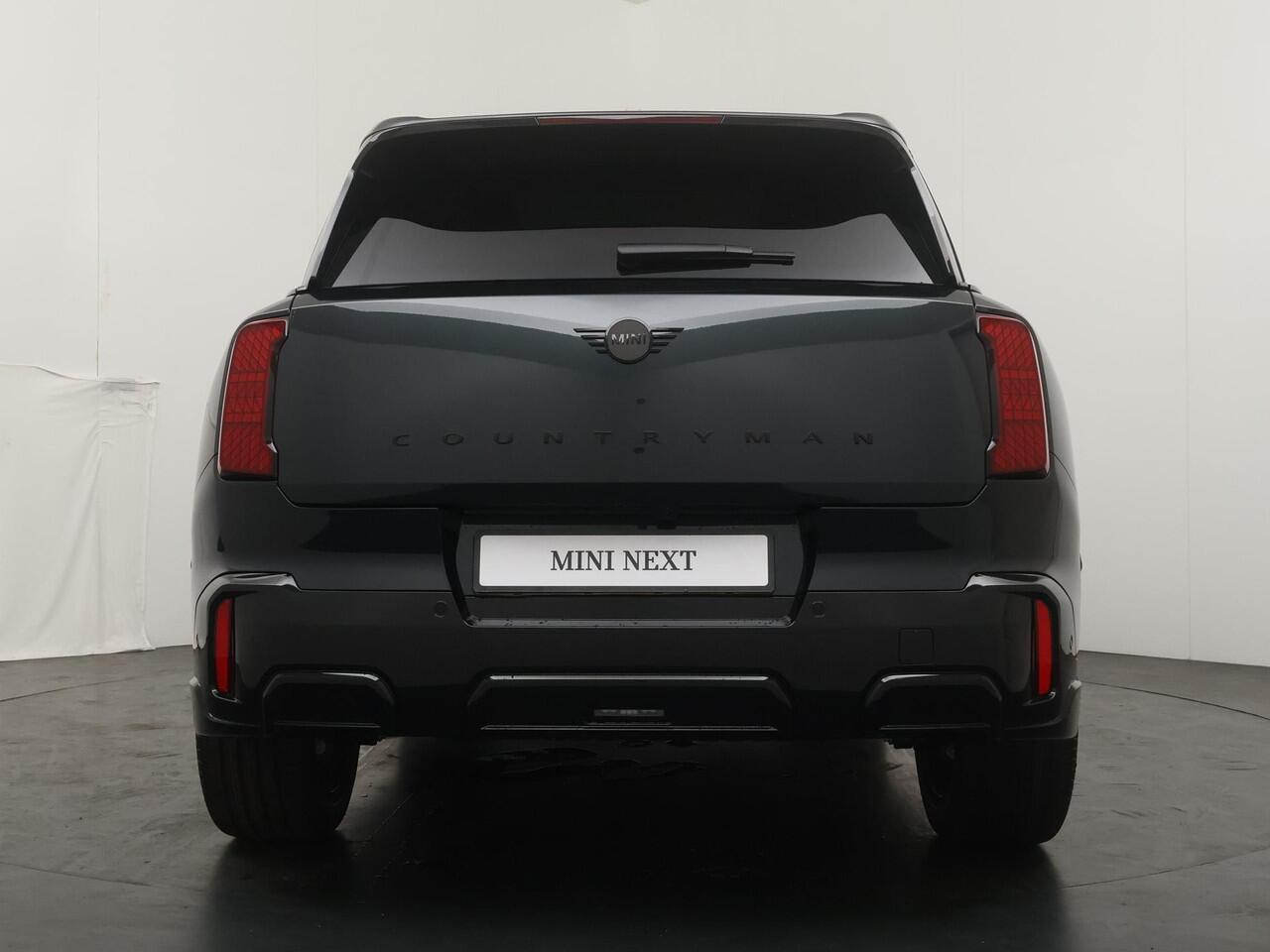 Mini COUNTRYMAN C JCW Trim | Pakket-L | Stuur- Stoelverwarming | 360° Camera | Elektr. verstelbare stoelen | Massagefunctie |