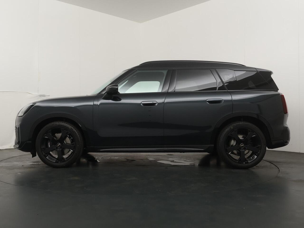 Mini COUNTRYMAN C JCW Trim | Pakket-L | Stuur- Stoelverwarming | 360° Camera | Elektr. verstelbare stoelen | Massagefunctie |