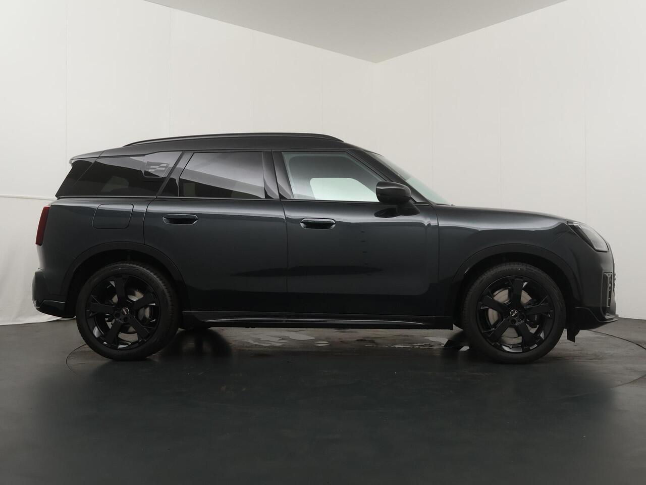Mini COUNTRYMAN C JCW Trim | Pakket-L | Stuur- Stoelverwarming | 360° Camera | Elektr. verstelbare stoelen | Massagefunctie |