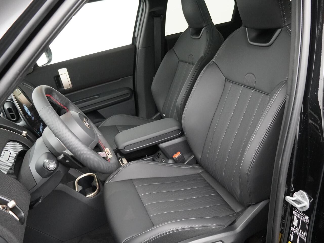 Mini COUNTRYMAN SE ALL4 JCW Trim | Pakket XL | Trekhaak | Harman Kardon | Panoramadak | Adaptive Cruise control