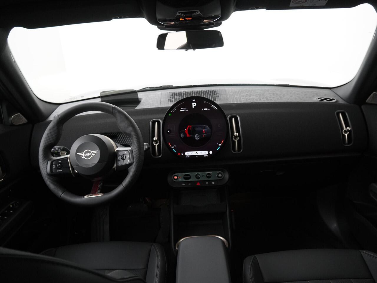 Mini COUNTRYMAN SE ALL4 JCW Trim | Pakket XL | Trekhaak | Harman Kardon | Panoramadak | Adaptive Cruise control
