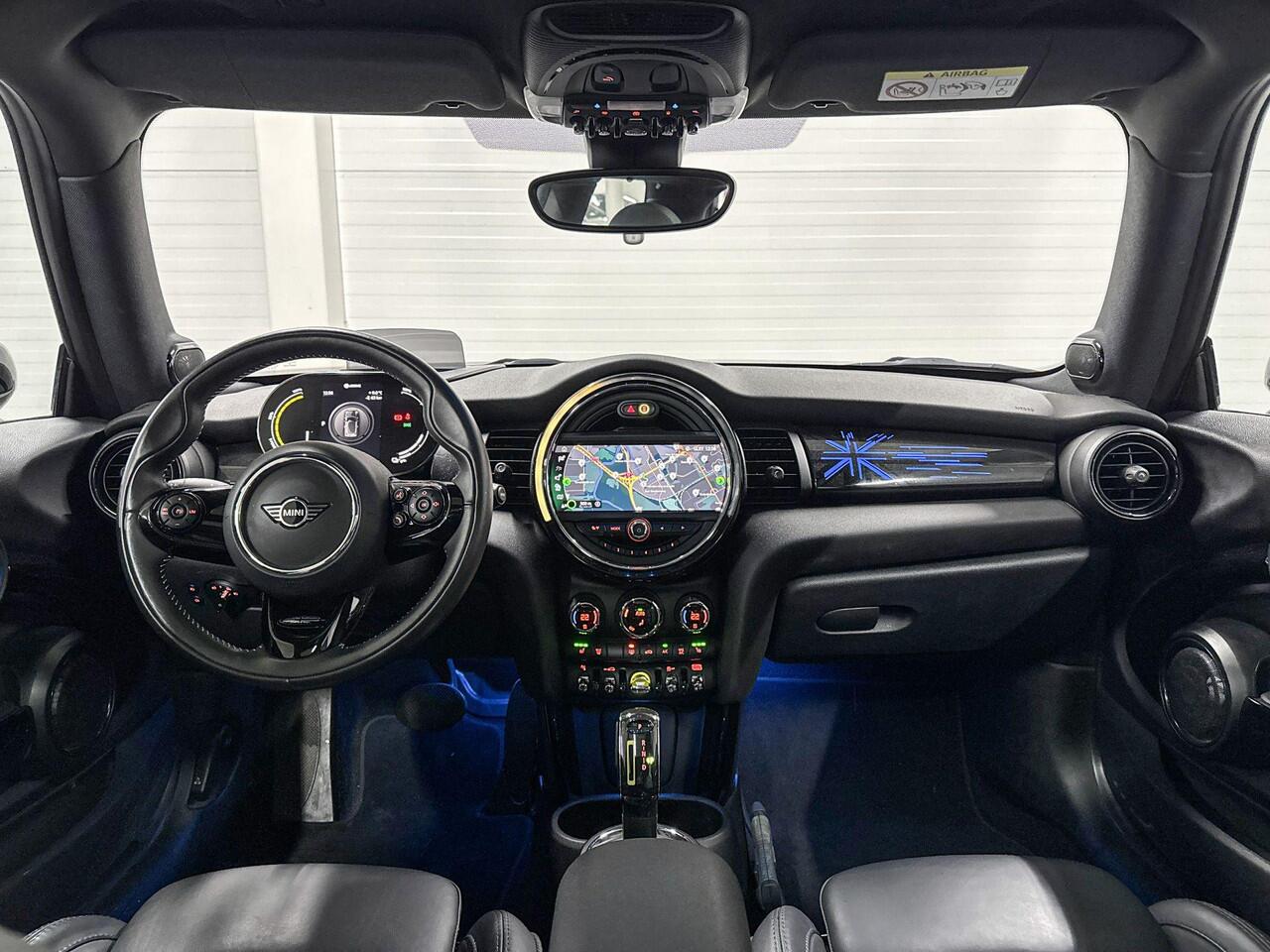 Mini Electric 3-Deurs Yours | Achteruitrijcamera | Panoramadak | Stoelverwarming