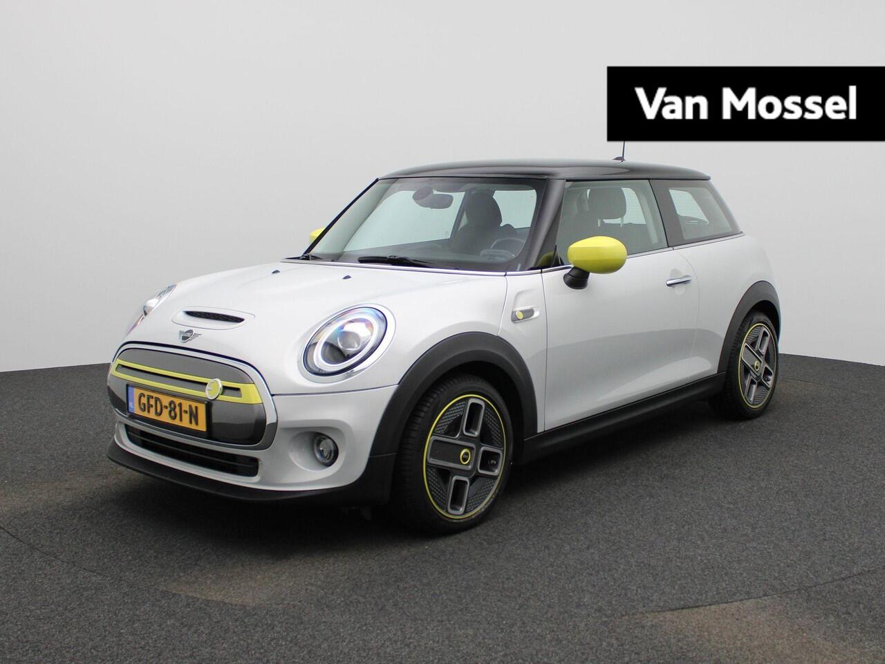 Mini Electric Mini Essential 33 kWh | Stoelverwarming | Camera | PDC Achter | Full-Map Navigatie | LED-Verlichting | Sportstoelen | Apple Carplay & Android Auto