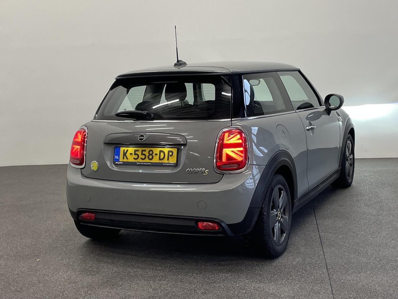 Mini Electric Mini Basic 33 kWh SOH 96% Navigatie Cruise Control Full Led Virtual Cockpit Lichtmetalen velgen Airco