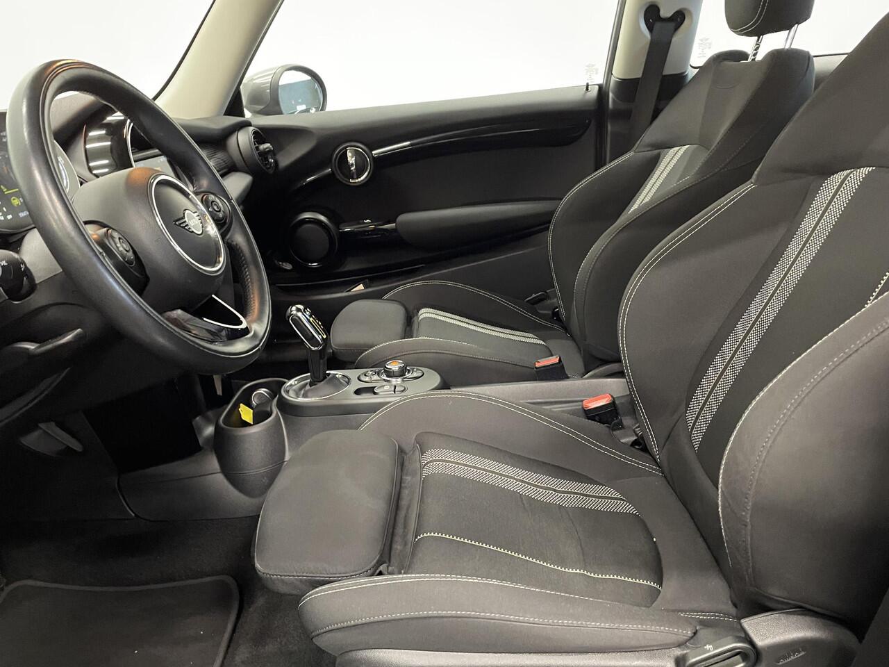 Mini Electric Mini Basic 33 kWh SOH 96% Navigatie Cruise Control Full Led Virtual Cockpit Lichtmetalen velgen Airco