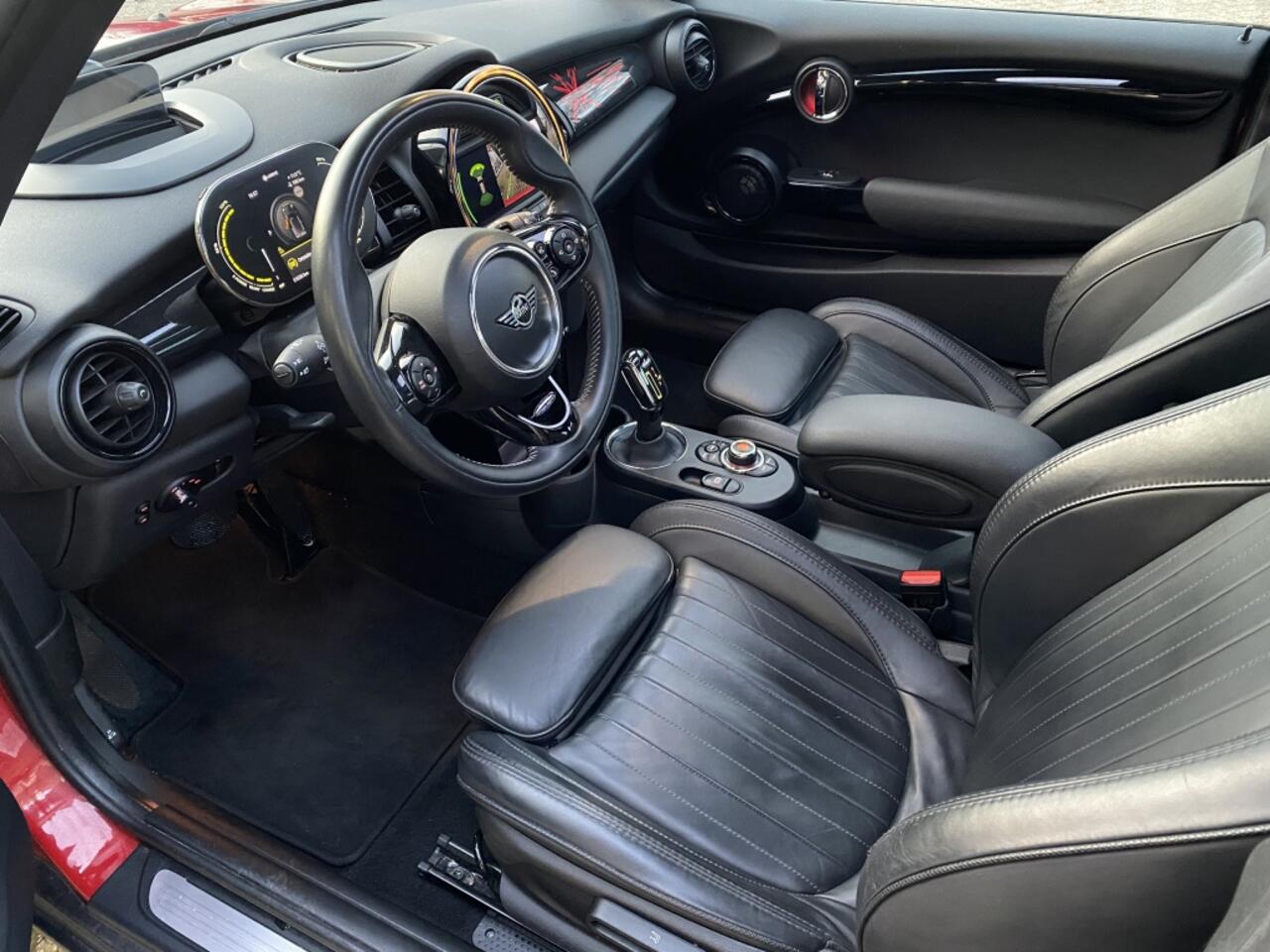 Mini Electric Mini Yours 33 kWh | Pano | H/K | Sfeer | HuD | Virtual | Camera | Car