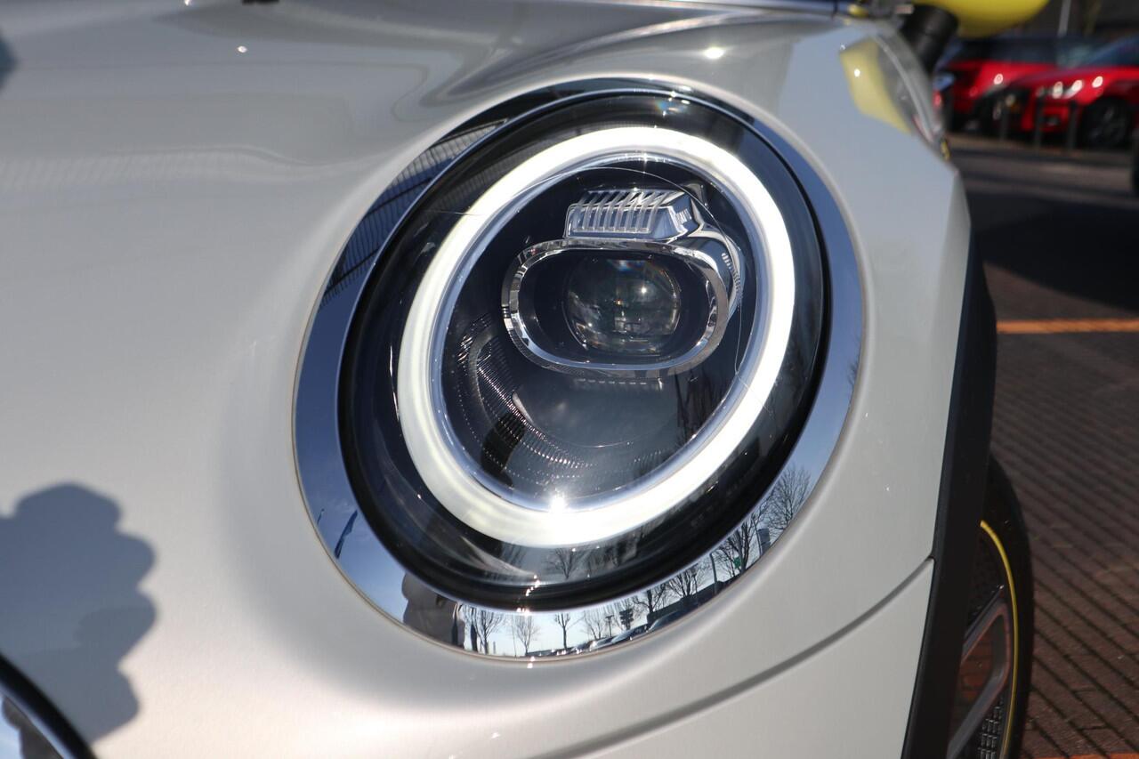 Mini Electric 3-deurs | Achteruitrijcamera | Comfort Acces | Stoelverwarming