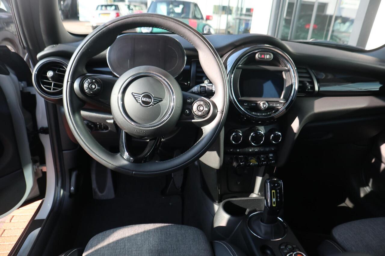 Mini Electric 3-deurs | Achteruitrijcamera | Comfort Acces | Stoelverwarming