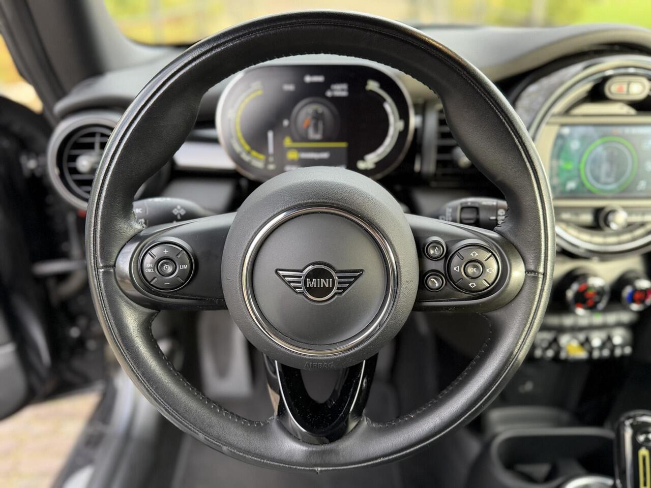 Mini Electric Mini Classic 33 kWh | SOH 96.5% | Camera | Navi | DigiDash |