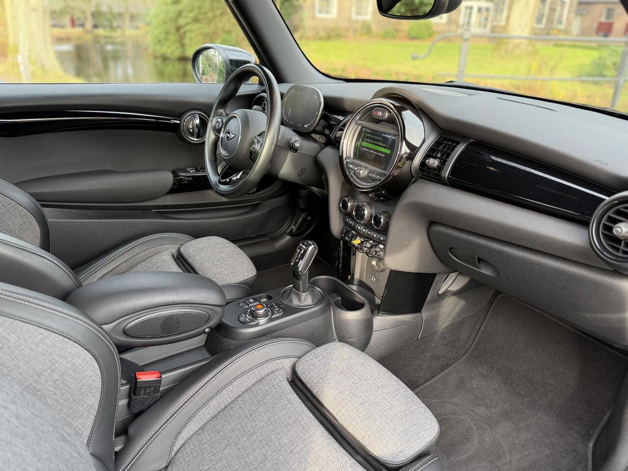 Mini Electric Mini Classic 33 kWh | SOH 96.5% | Camera | Navi | DigiDash |