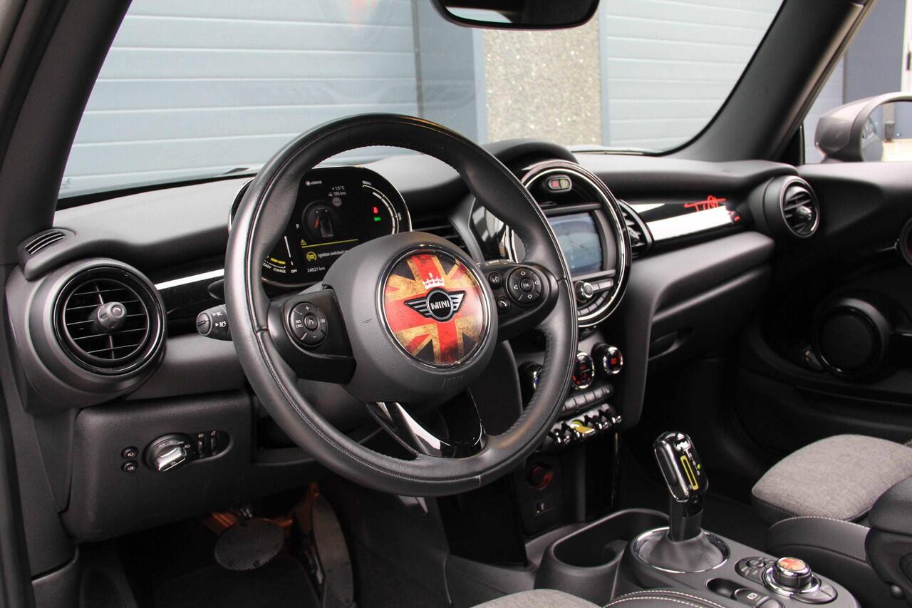 Mini Electric Cooper SE Facelift | Business | Yours | Union Black | Vol in de opties | Enigmatic Black Metallic