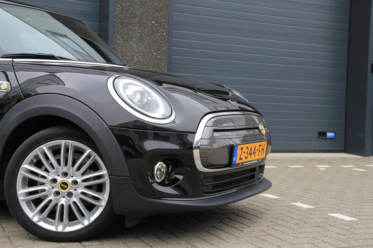Mini Electric Cooper SE Facelift | Business | Yours | Union Black | Vol in de opties | Enigmatic Black Metallic