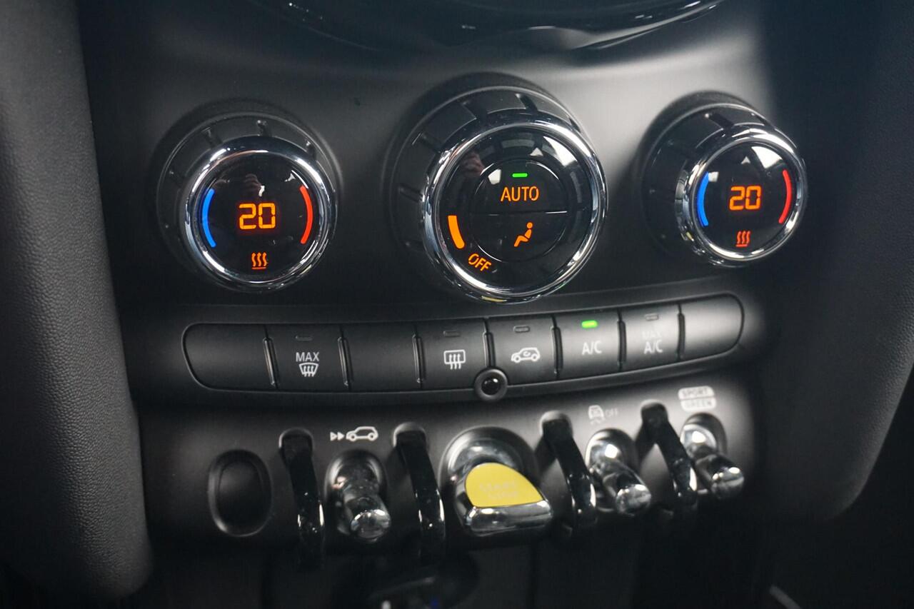 Mini Electric 3-deurs Cooper | Business Edition | Cruise Control | Warmtepomp | Led-Koplampen | Parkeersensoren Achter | Dashcam