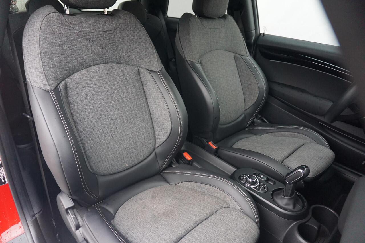 Mini Electric 3-deurs Cooper | Business Edition | Cruise Control | Warmtepomp | Led-Koplampen | Parkeersensoren Achter | Dashcam