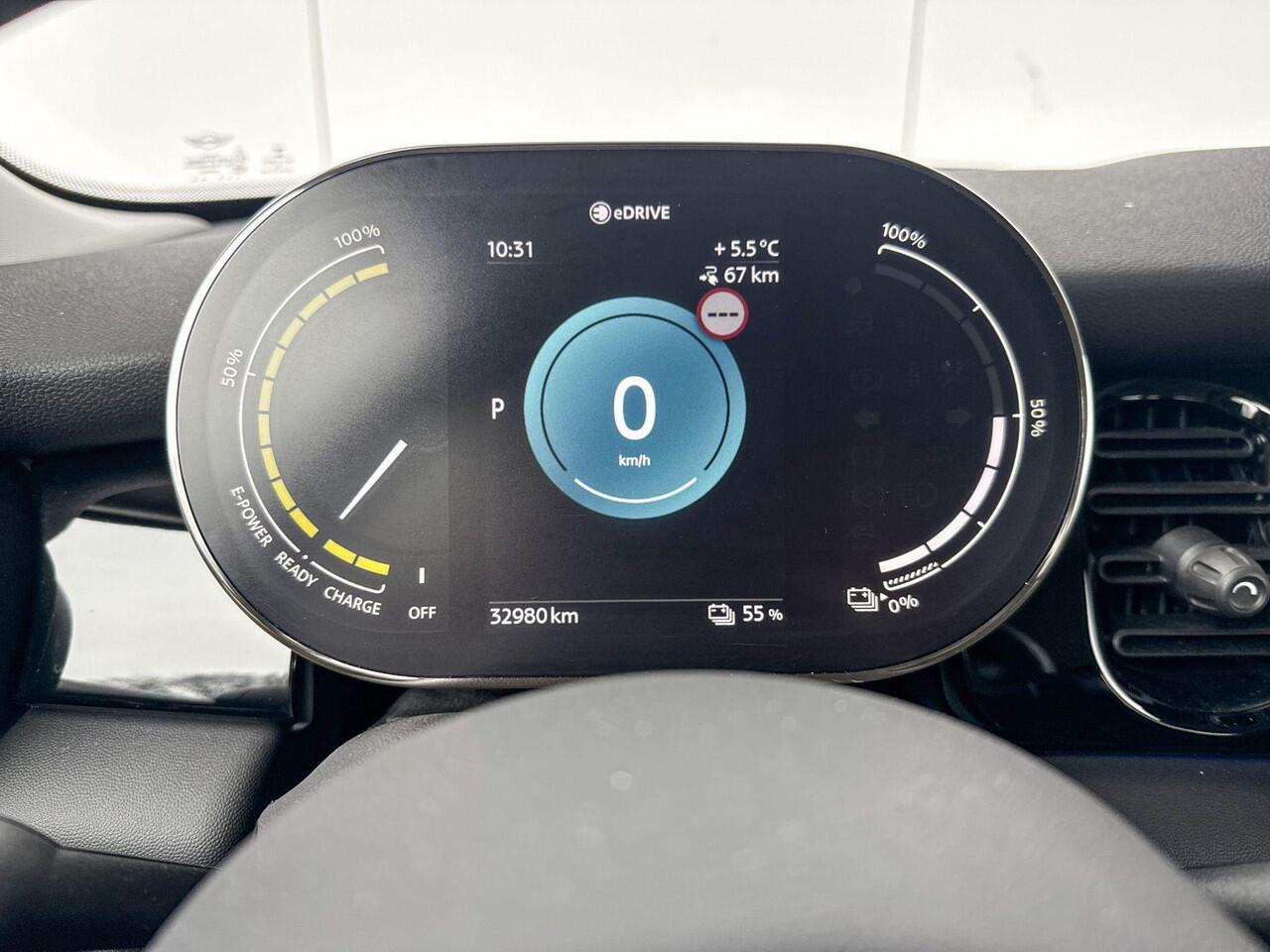 Mini Electric Resolute Edition 33 kWh Achteruitrij Camera / Adaptive Cruise Control / Led Koplampen / Apple car Play