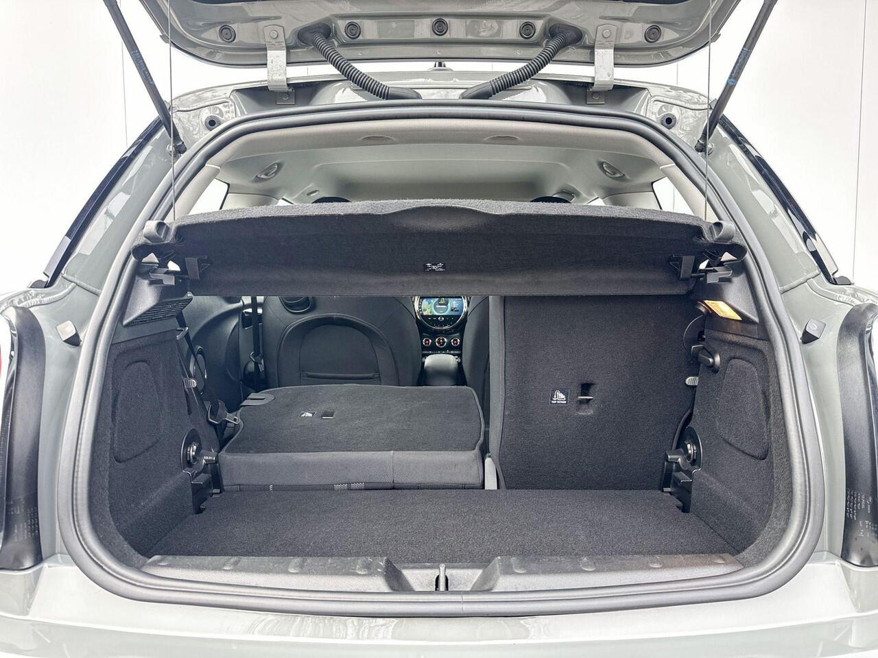 Mini Electric Resolute Edition 33 kWh Achteruitrij Camera / Adaptive Cruise Control / Led Koplampen / Apple car Play