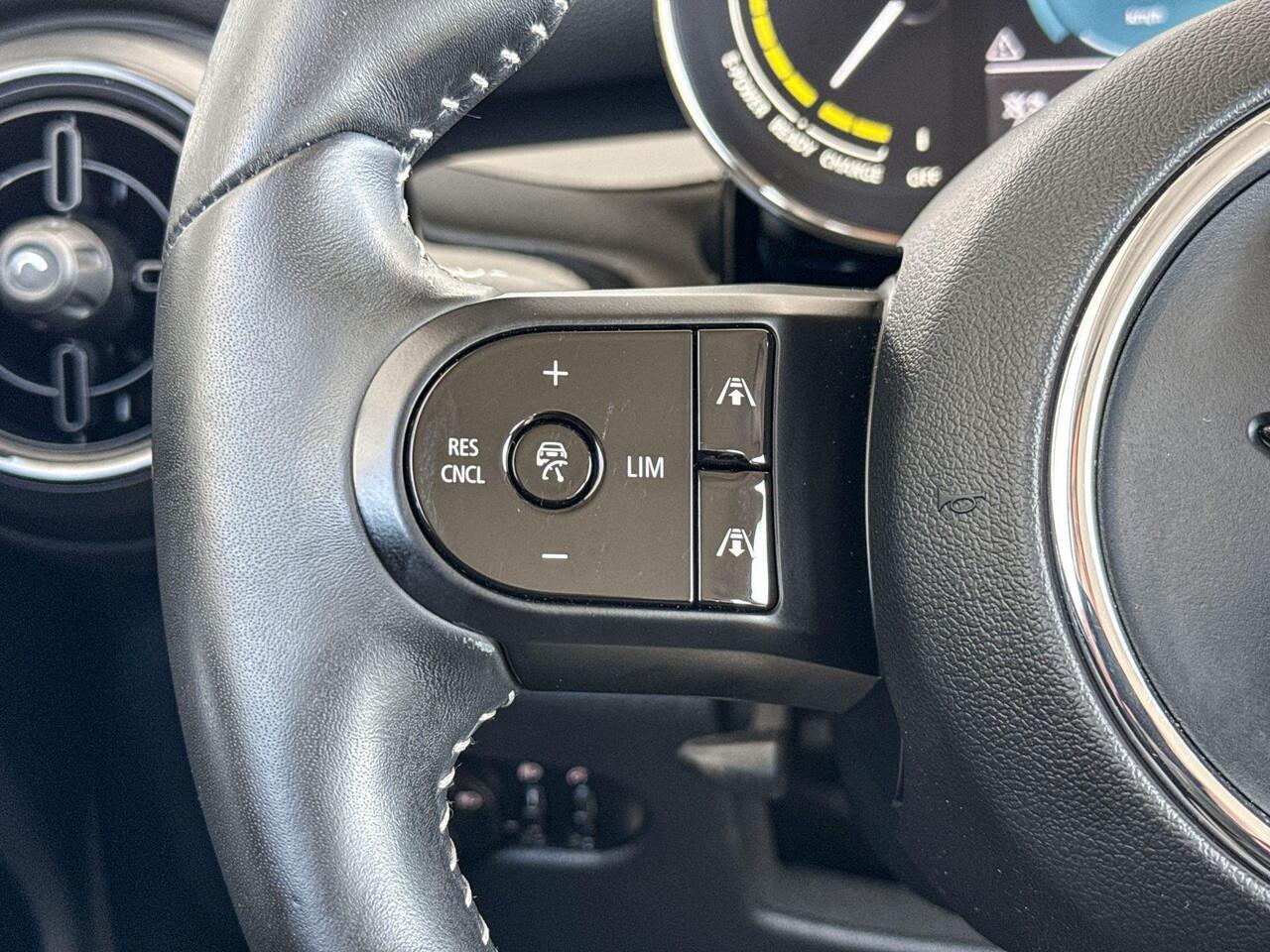 Mini Electric Classic 33 kWh / Selections