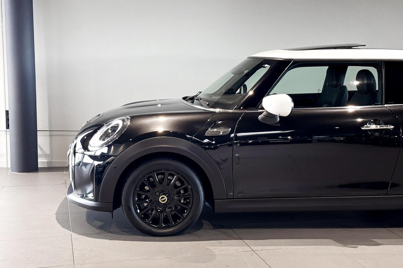 Mini Electric Essential | Glazen Panoramadak | Harman Kardon | Stoelverwarming | Comfort Access |