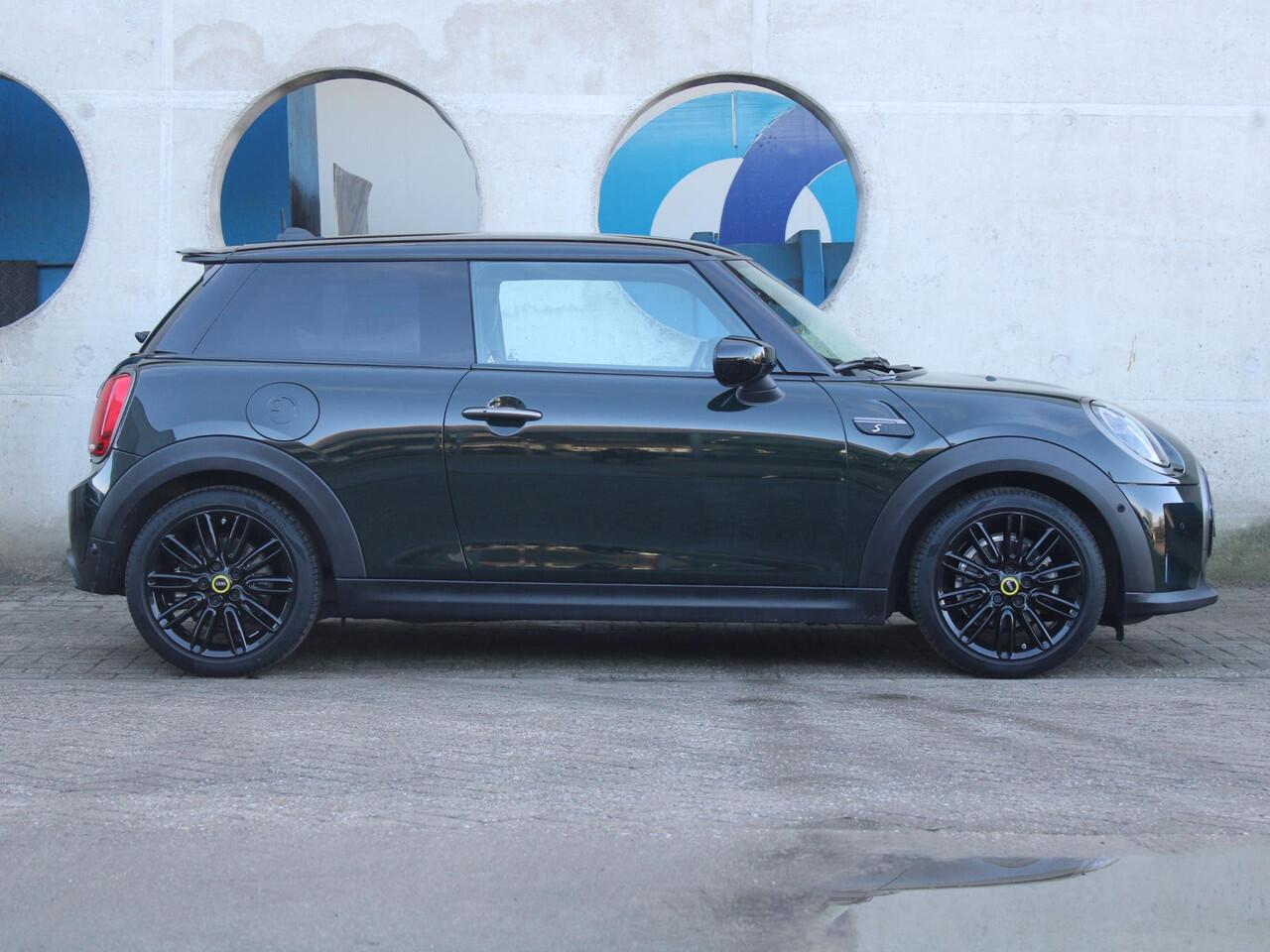 Mini Electric Mini Resolute Edition 33 kWh | REBEL GREEN | SOH 96% | LEDEREN BEKLEDING | HARMAN KARDON |