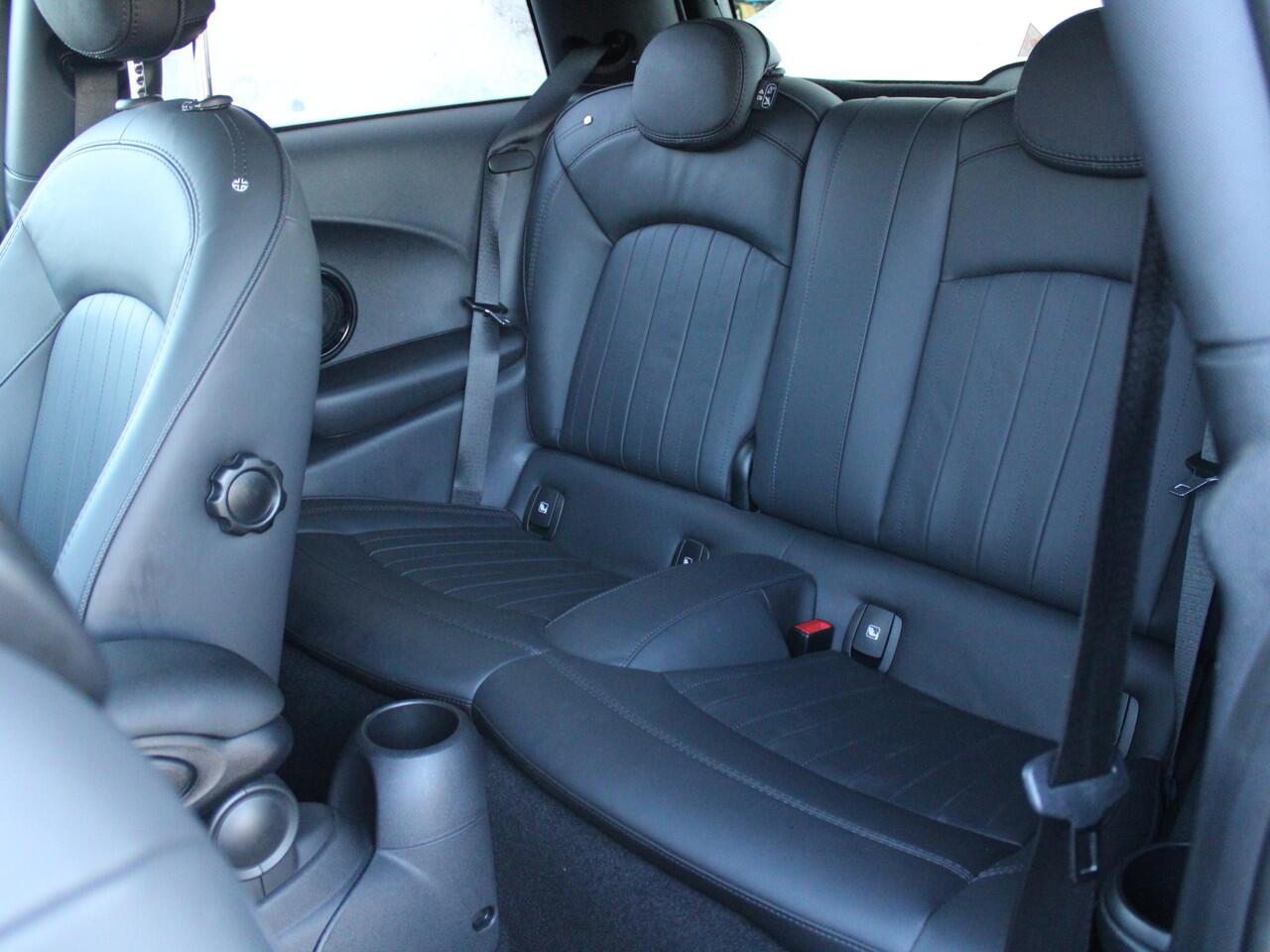 Mini Electric Mini Resolute Edition 33 kWh | REBEL GREEN | SOH 96% | LEDEREN BEKLEDING | HARMAN KARDON |