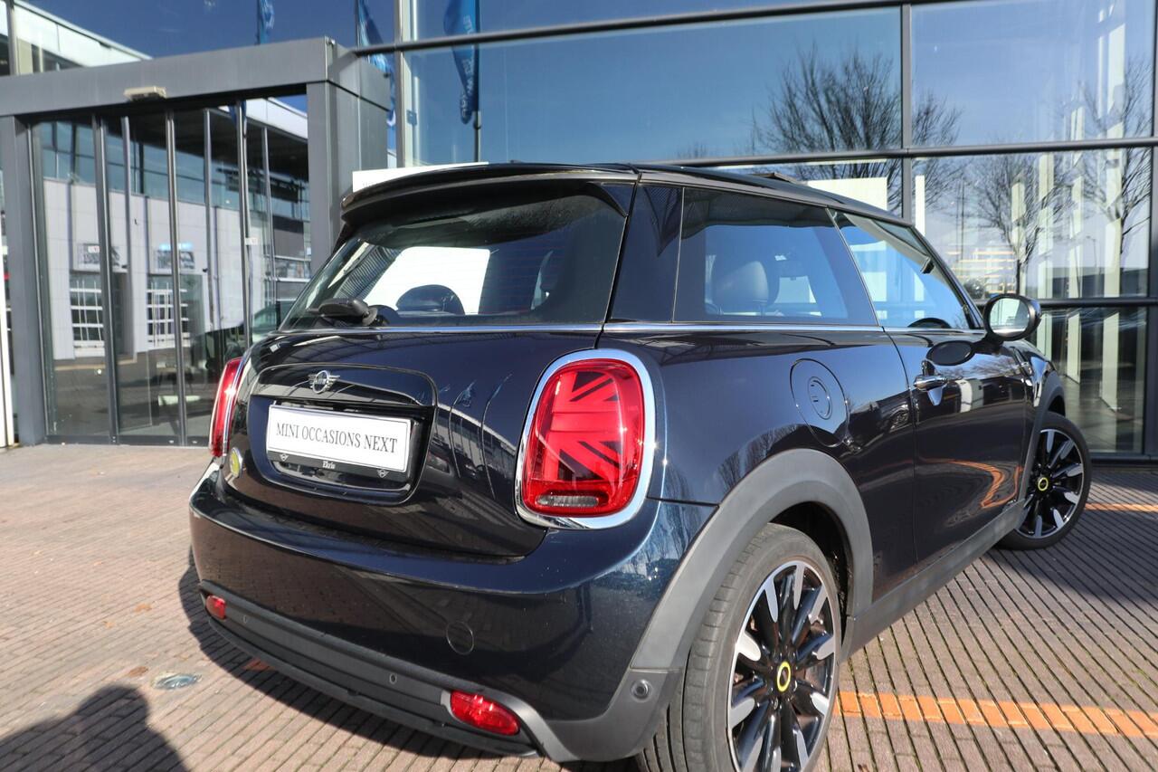 Mini Electric | Panorama Dak | Comfort Access | Achteruitrijcamera | Stoelverwarming