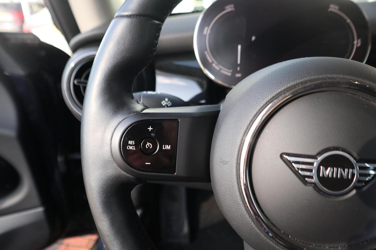 Mini Electric | Panorama Dak | Comfort Access | Stoel- en Stuurverwarming