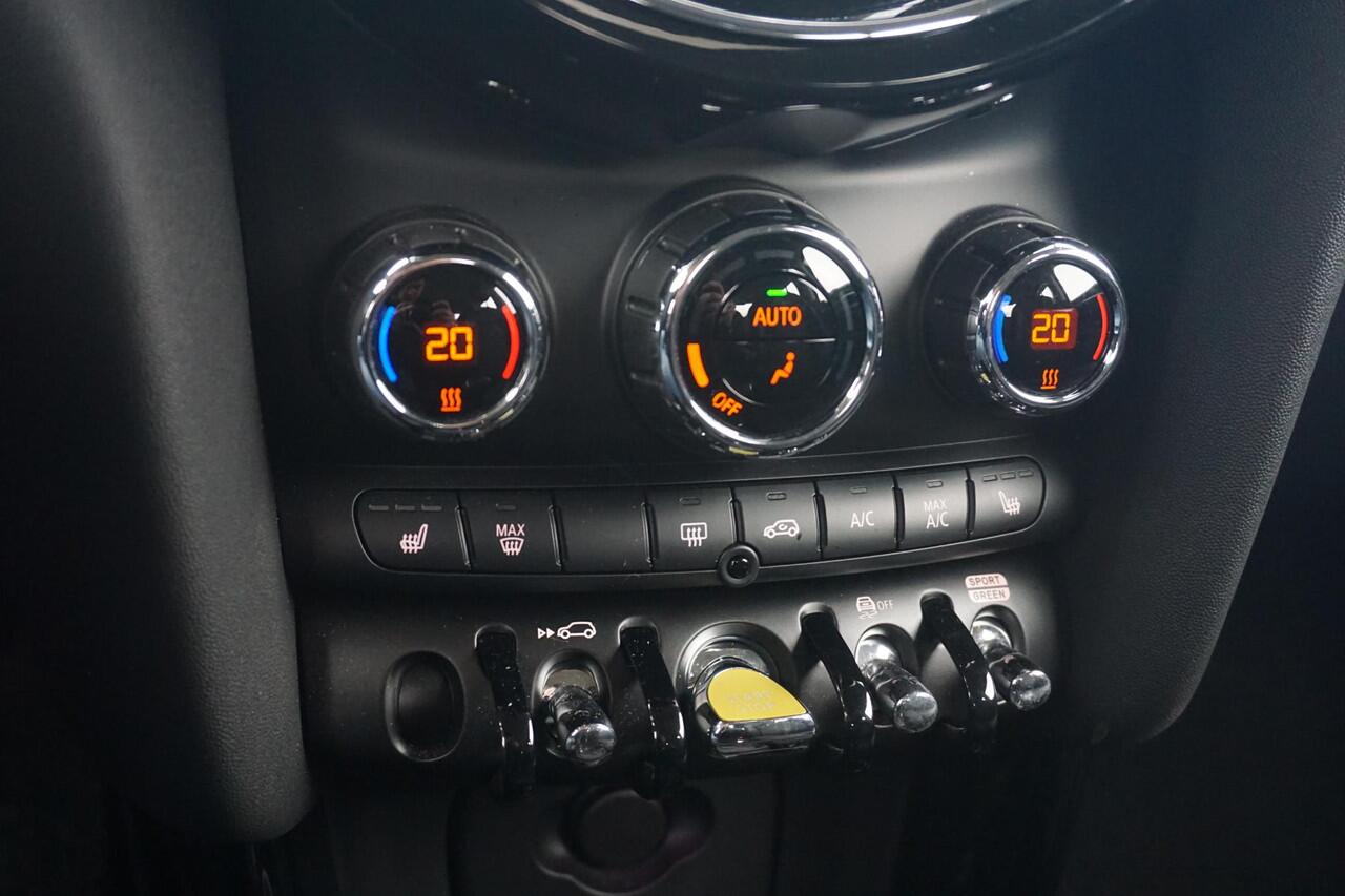 Mini Electric 3-deurs Resolute Edition | Yours vollederen sportstoelen | Stuur- en stoelverwarming | Harman Kardon | Head-Up Display | Camera | Comfort Access | Navigatiesysteem | NEXT