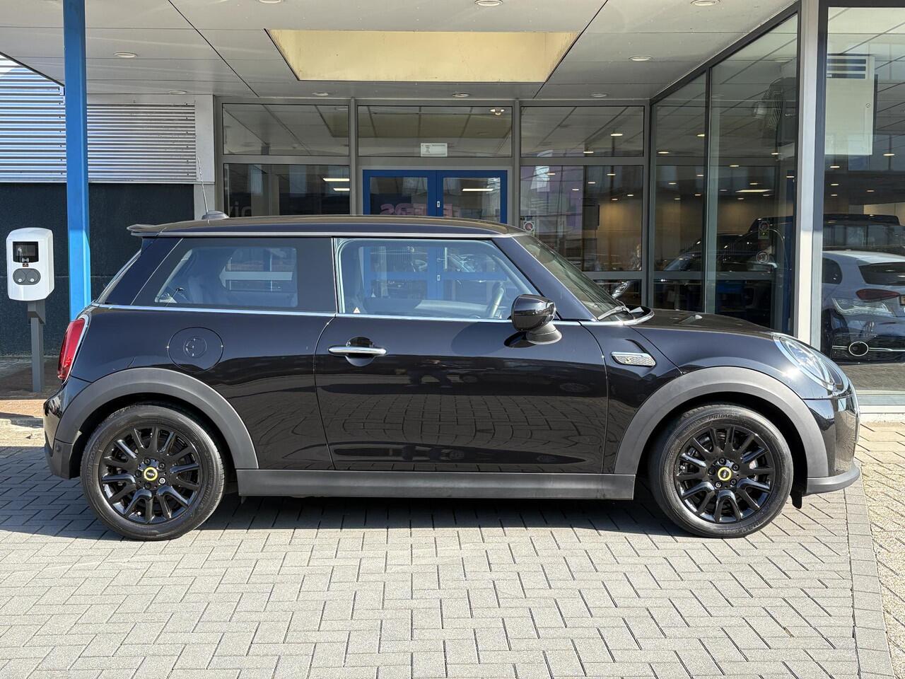 Mini Electric Mini Business Edition 33 kWh | PDC | Cruise Control | Climate Control | LED |