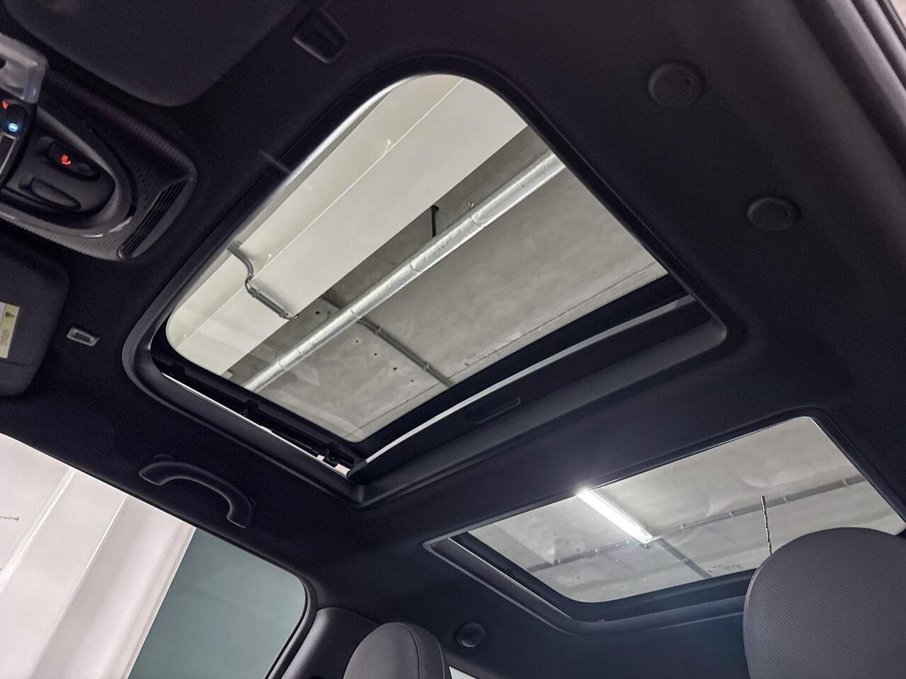 Mini Electric 3-deurs Camden Plus Edition | Panoramadak | Achteruitrijcamera | Harman Kardon