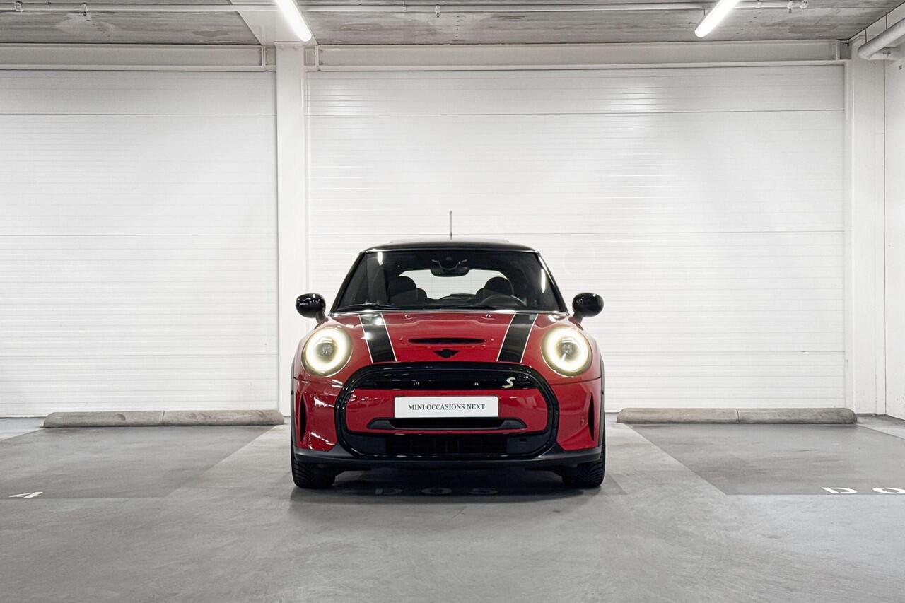 Mini Electric 3-deurs Camden Plus Edition | Panoramadak | Achteruitrijcamera | Harman Kardon