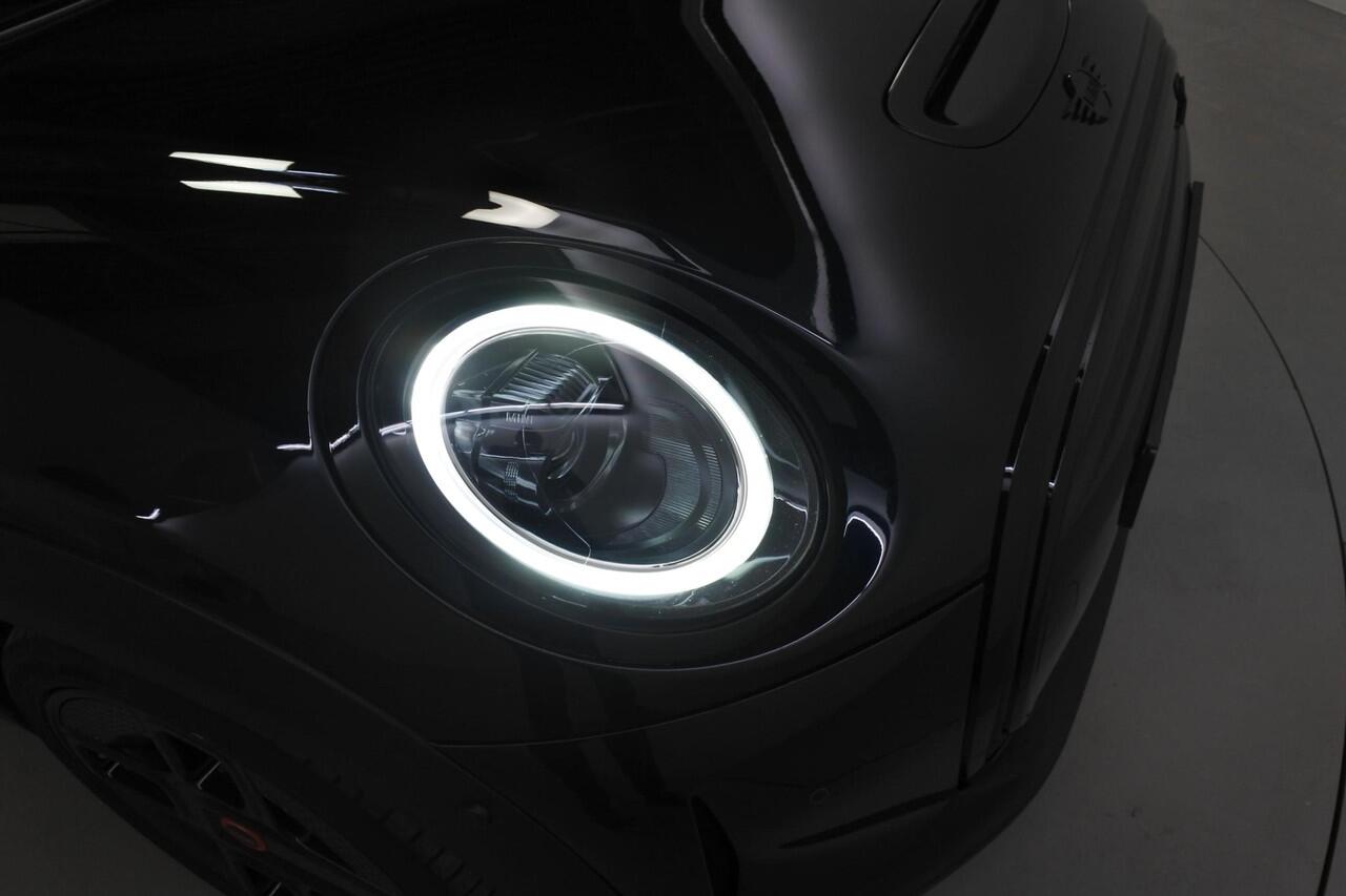 Mini Electric Mini Classic Blackline Premium+ 17" Pano/HarmanKardon/Crosspunch/Keyless