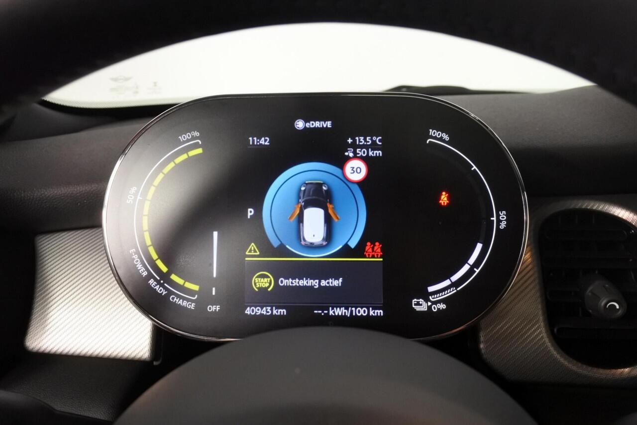 Mini Electric Mini Classic Blackline Premium+ 17" Pano/HarmanKardon/Crosspunch/Keyless