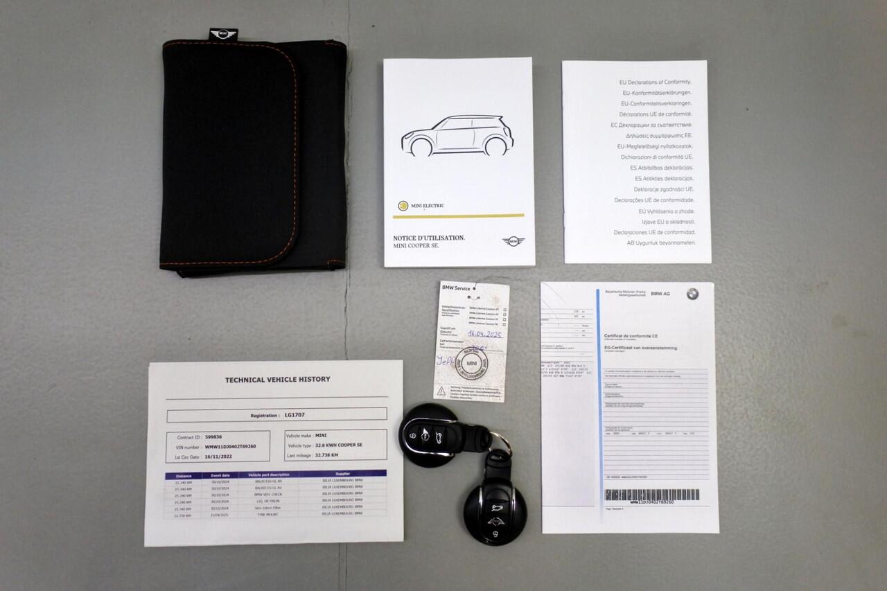 Mini Electric Mini Classic Blackline Premium+ 17" Pano/HarmanKardon/Crosspunch/Keyless