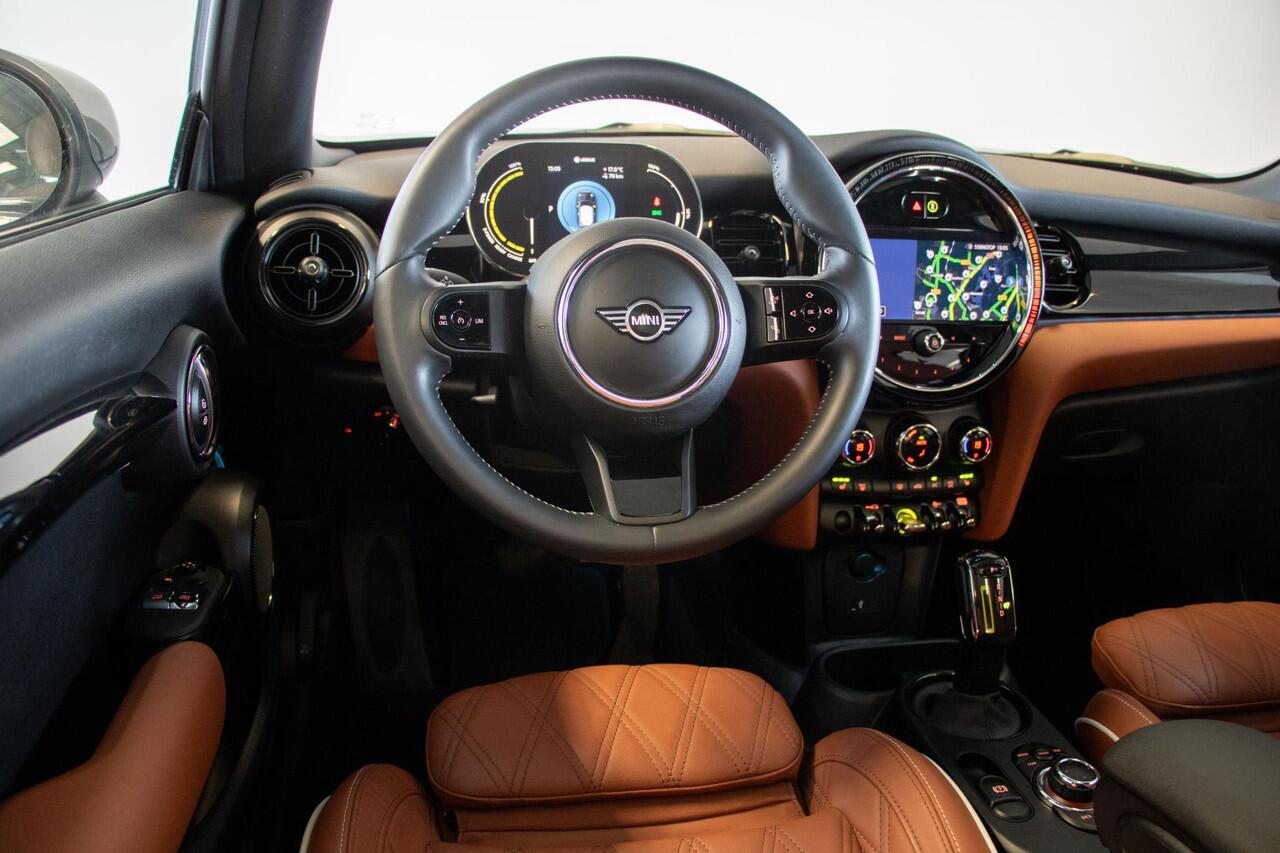 Mini Electric Resolute Edition 33 kWh | Panoramadak