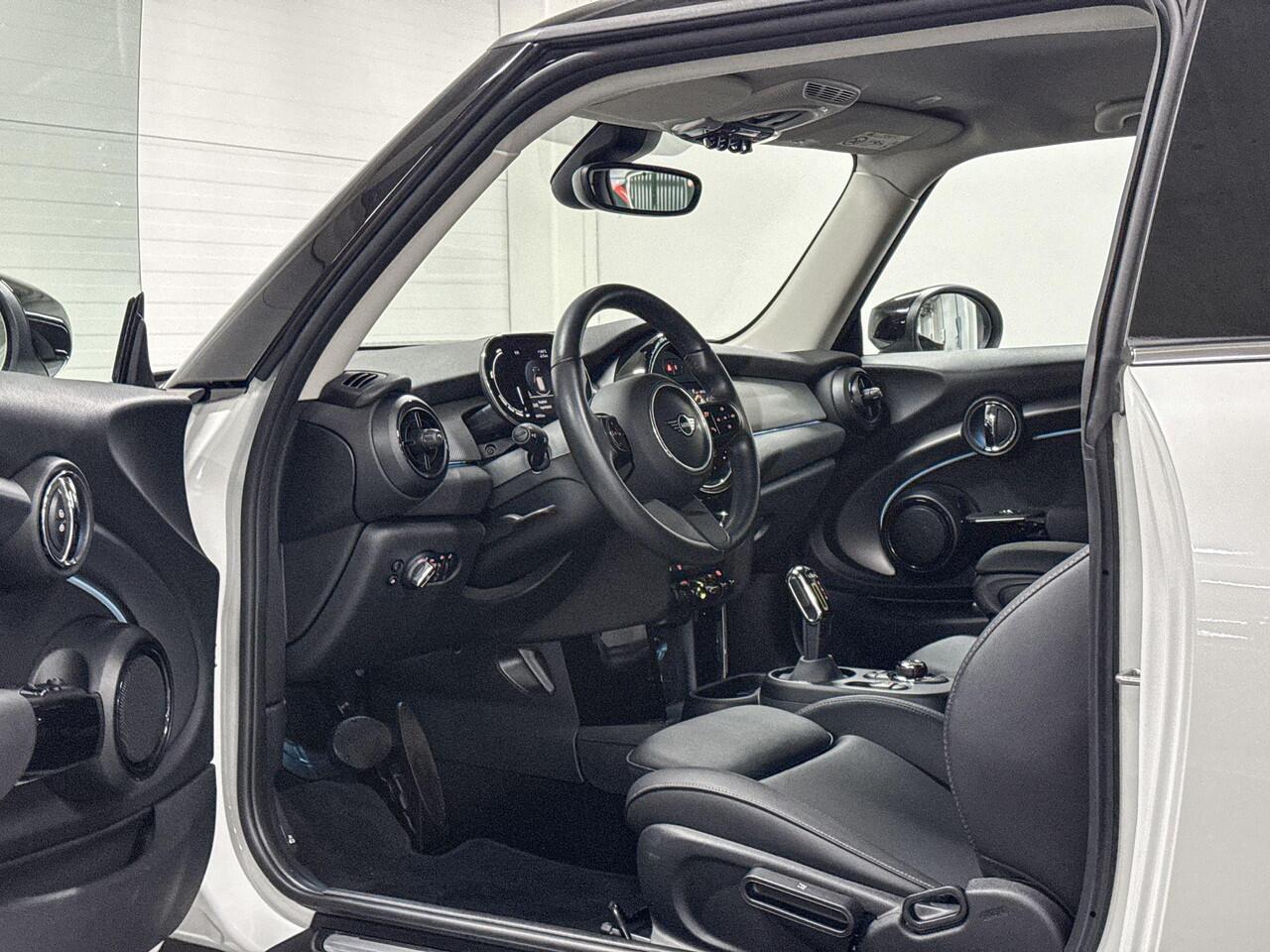 Mini Electric 3-deurs | Park Distance Control | Smartphone-integratie | Sfeerverlichting