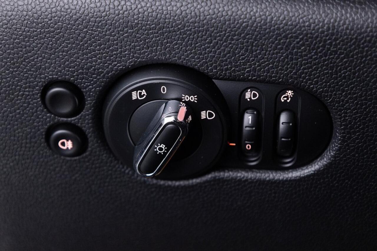 Mini Electric Mini Cooper SE 33 kWh | Sportstoelen | Full LED | NAVI | ECC | SOH 100%