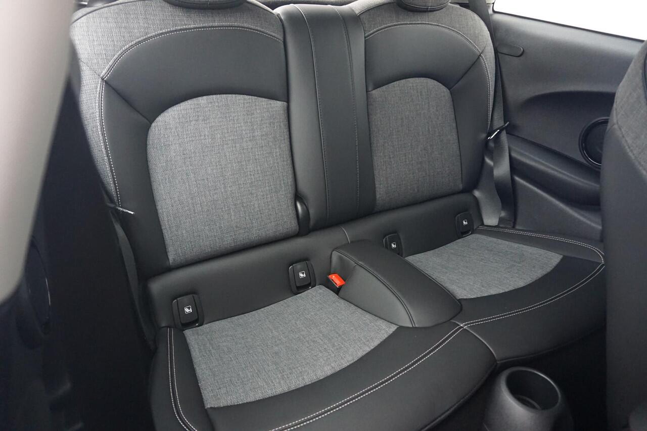 Mini Electric 3-deurs | Classic Uitvoering | Stoelverwarming | LED-koplampen | Balance Pack | Comfort Pack