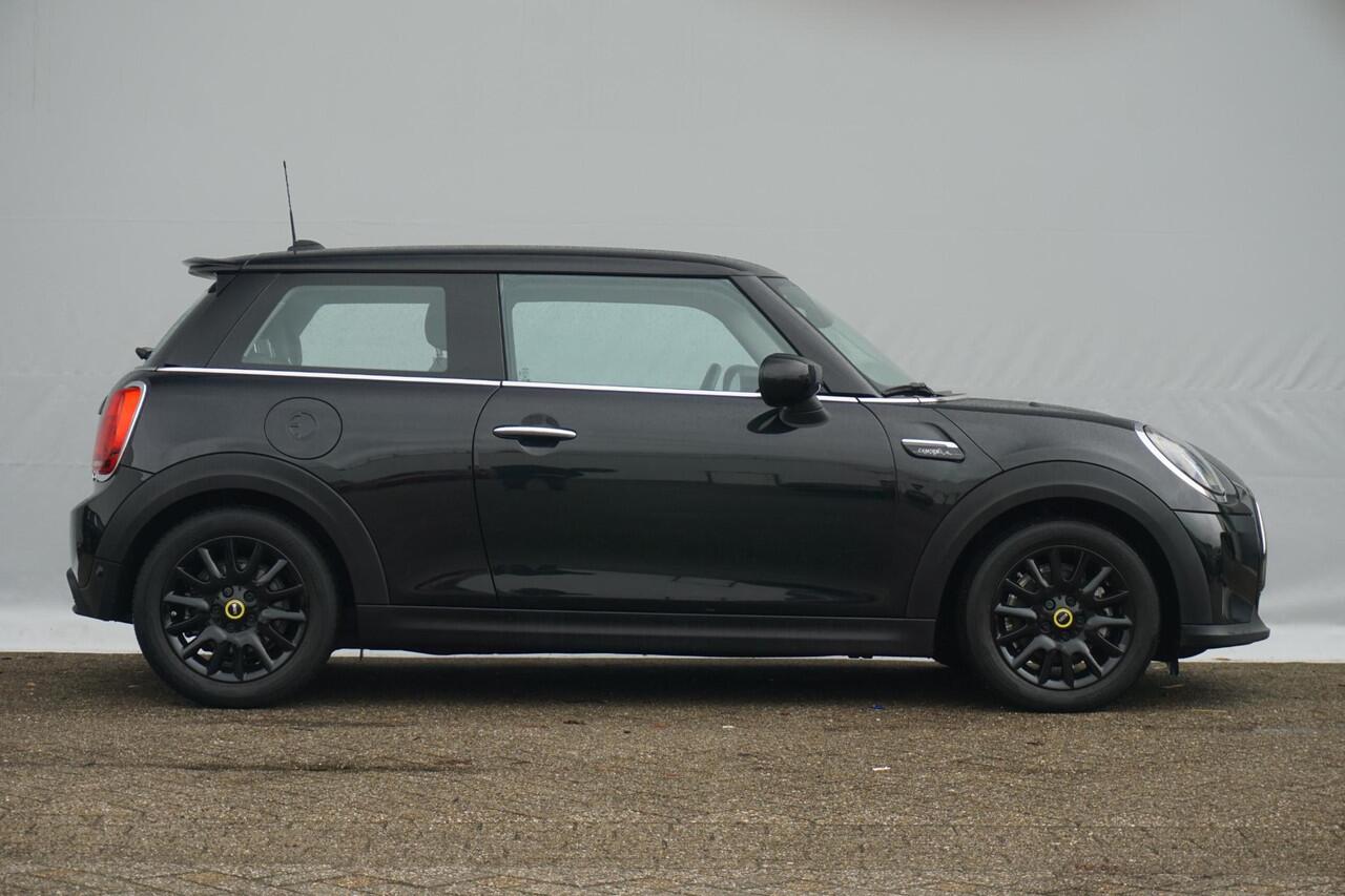 Mini Electric 3-deurs | Classic Uitvoering | Stoelverwarming | LED-koplampen | Balance Pack | Comfort Pack