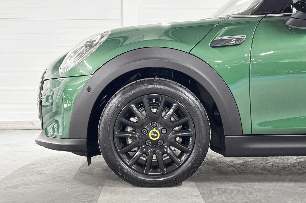 Mini Electric 3-deurs Camden Plus Edition | Achteruitrijcamera | Stuurwielverwarming | Harman Kardon