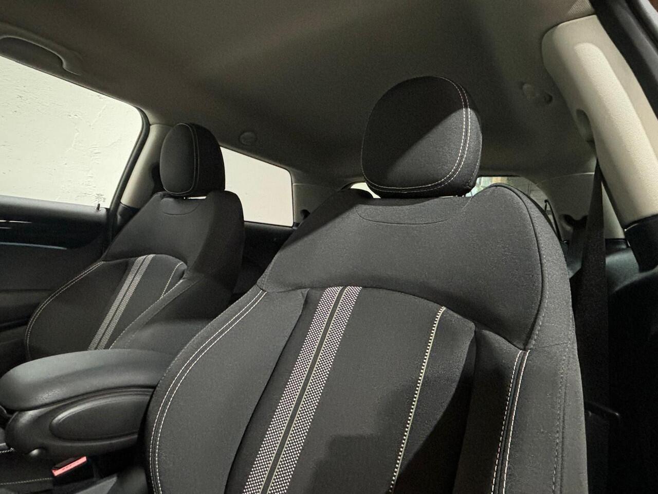 Mini Electric Mini Essential 33 kWh | LED | Apple Carplay | Stoelverwarming | Fabrieksgarantie | 1e eigenaar | BTW |