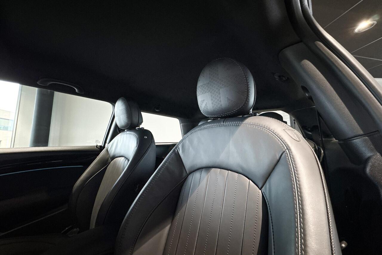 Mini Electric Essential 33Kwh | Resolute Edition | Stoelverwarming | Driving Assistant |