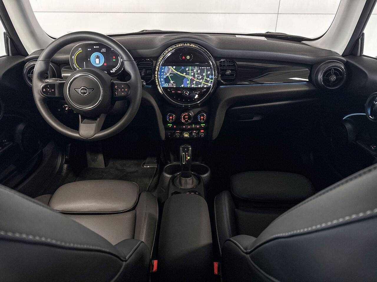 Mini Electric Essential 33 kWh