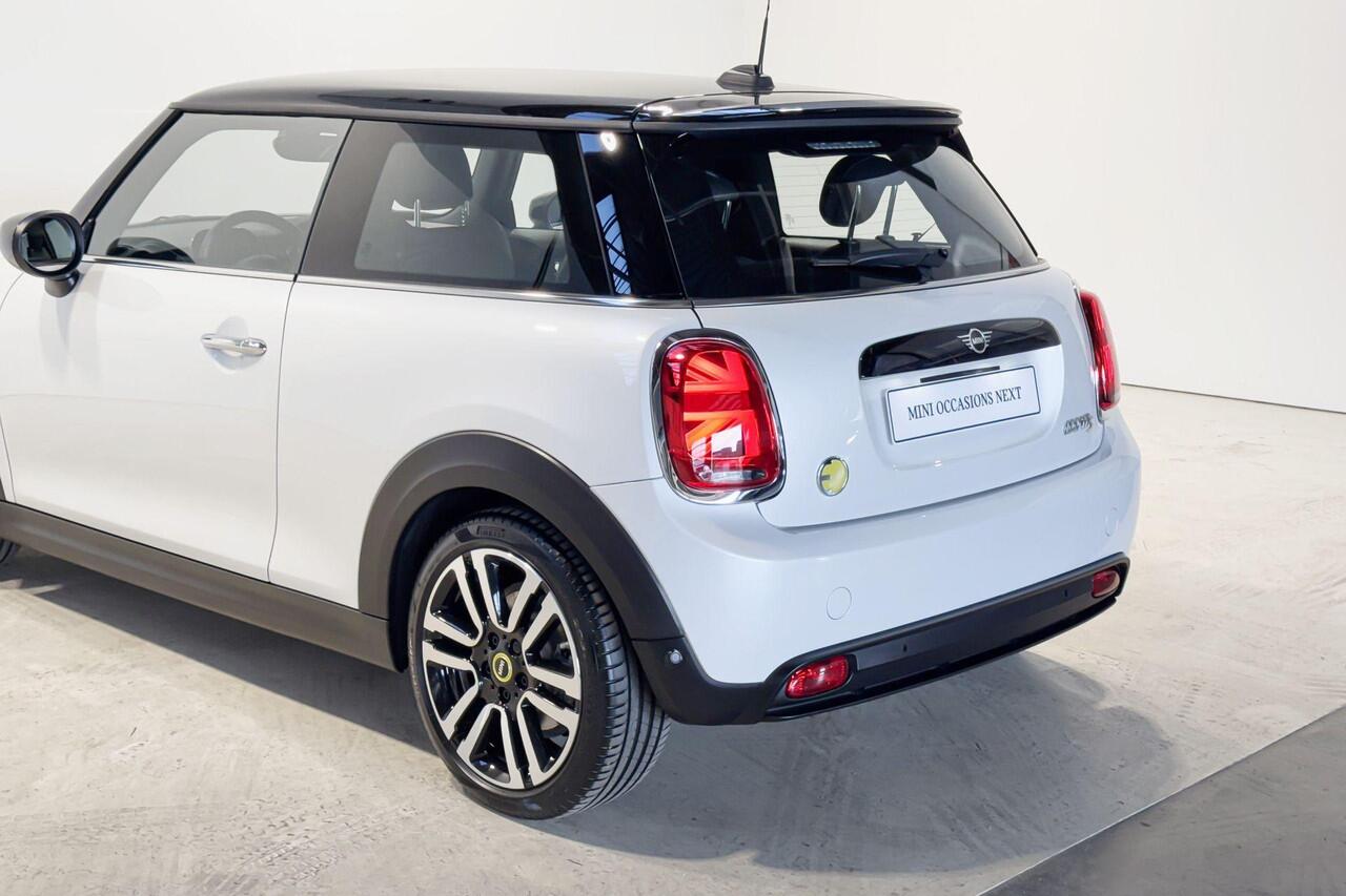 Mini Electric Essential 33 kWh