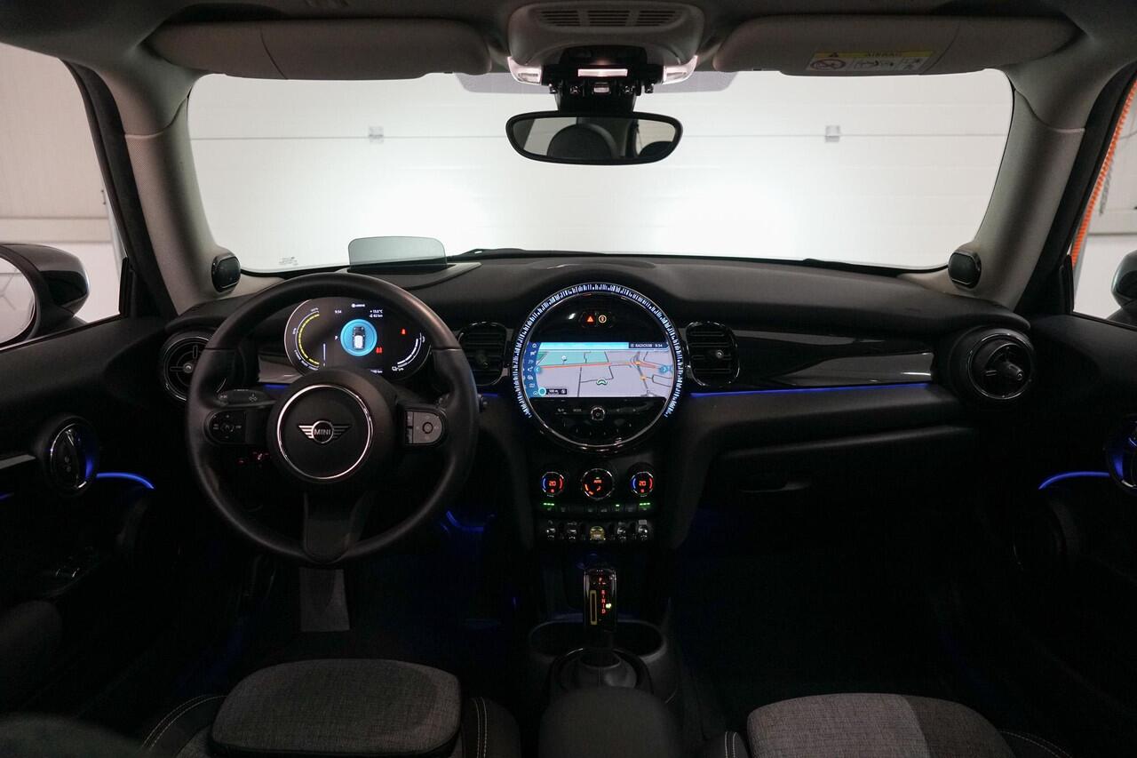 Mini Electric Mini 33 kWh Panoramadak | Harman Kardon | Camera | Warmtepomp