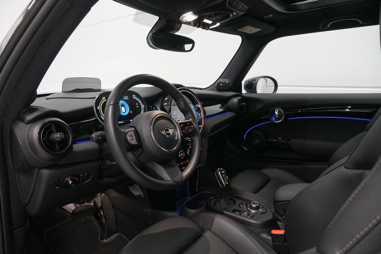 Mini Electric Mini 33 kWh Panoramadak | Harman Kardon | Head Up
