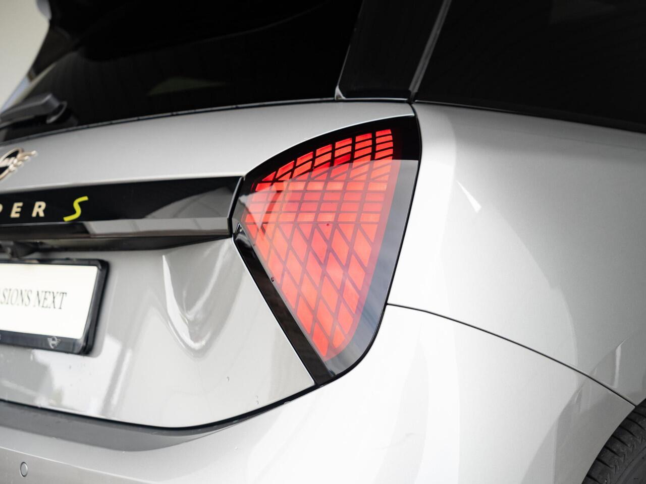 Mini Electric 3-deurs SE | Favoured Trim + Package XL