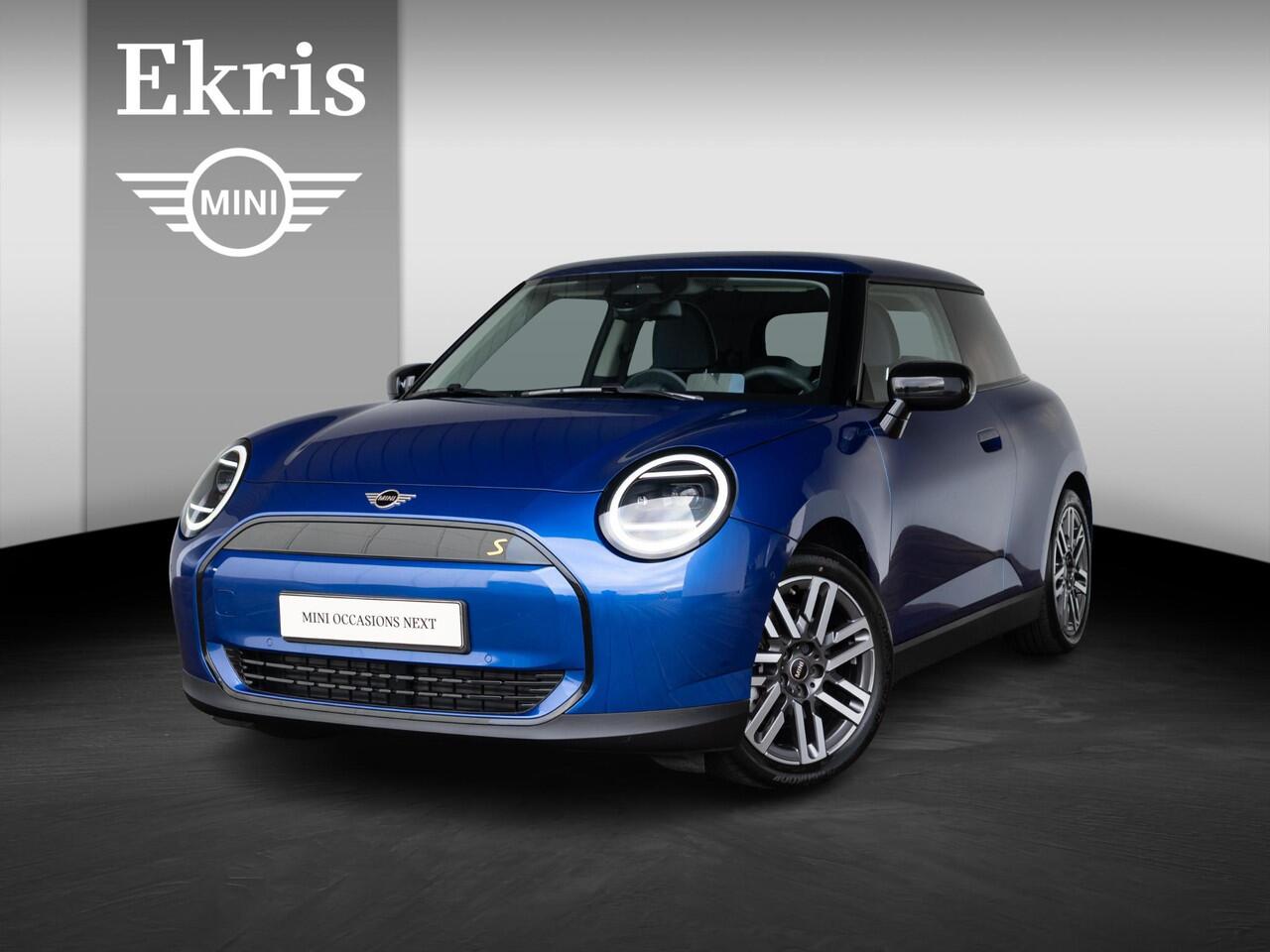 Mini Electric 3-Deurs Cooper SE Classic + M-Pakket + Glazen panoramadak + Stoelverwarming + Head-Up Display + LED-koplampen met uitgebreide functies