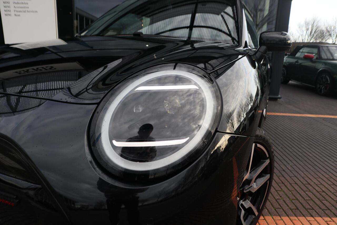 Mini Electric Cooper SE John Cooper Works | Stoel- en stuurverwarming | Comfort Access | Panorama Dak | Head-Up Display