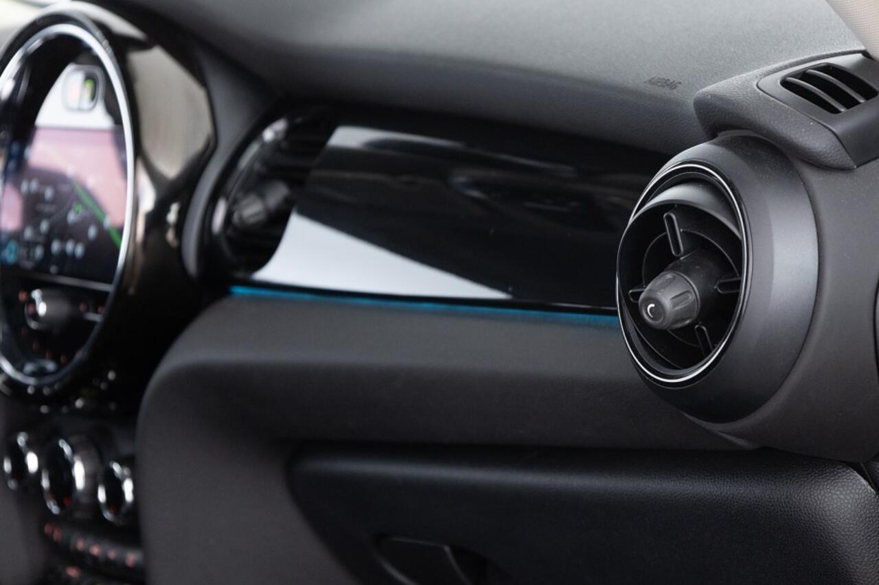 Mini Electric Mini Cooper SE 33 kWh | Sportstoelen | Full LED | NAVI | ECC .