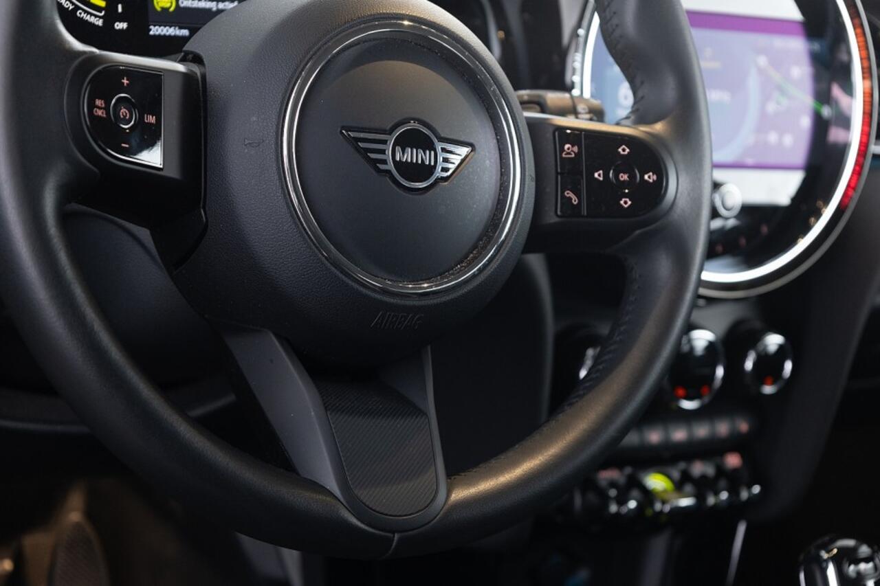 Mini Electric Mini Cooper SE 33 kWh | Sportstoelen | Full LED | NAVI | ECC .